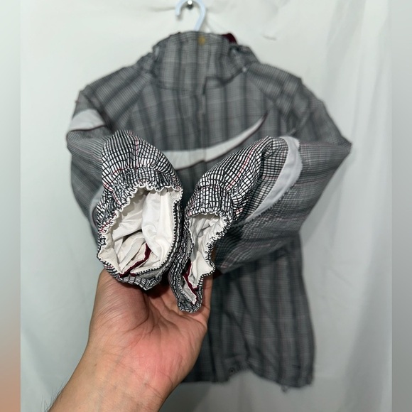 Columbia Size  M - Picture 3 of 9